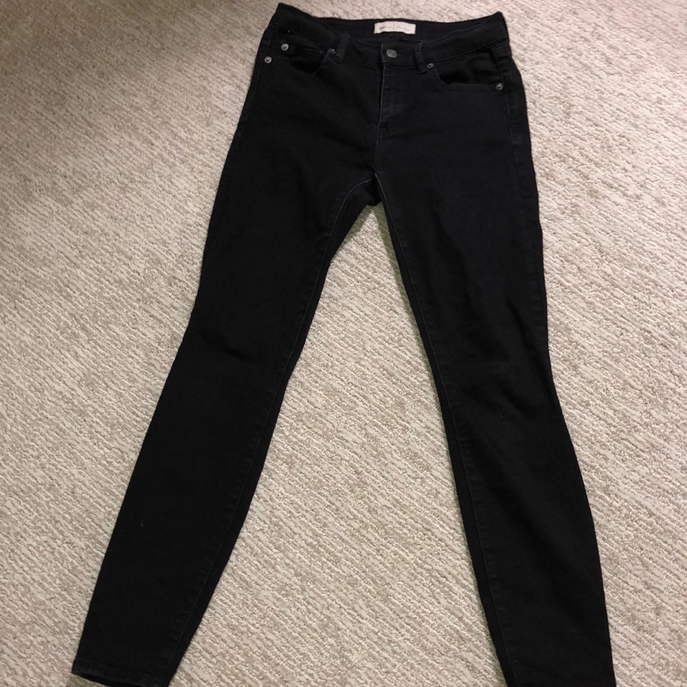 GAP SKINNY JEANS